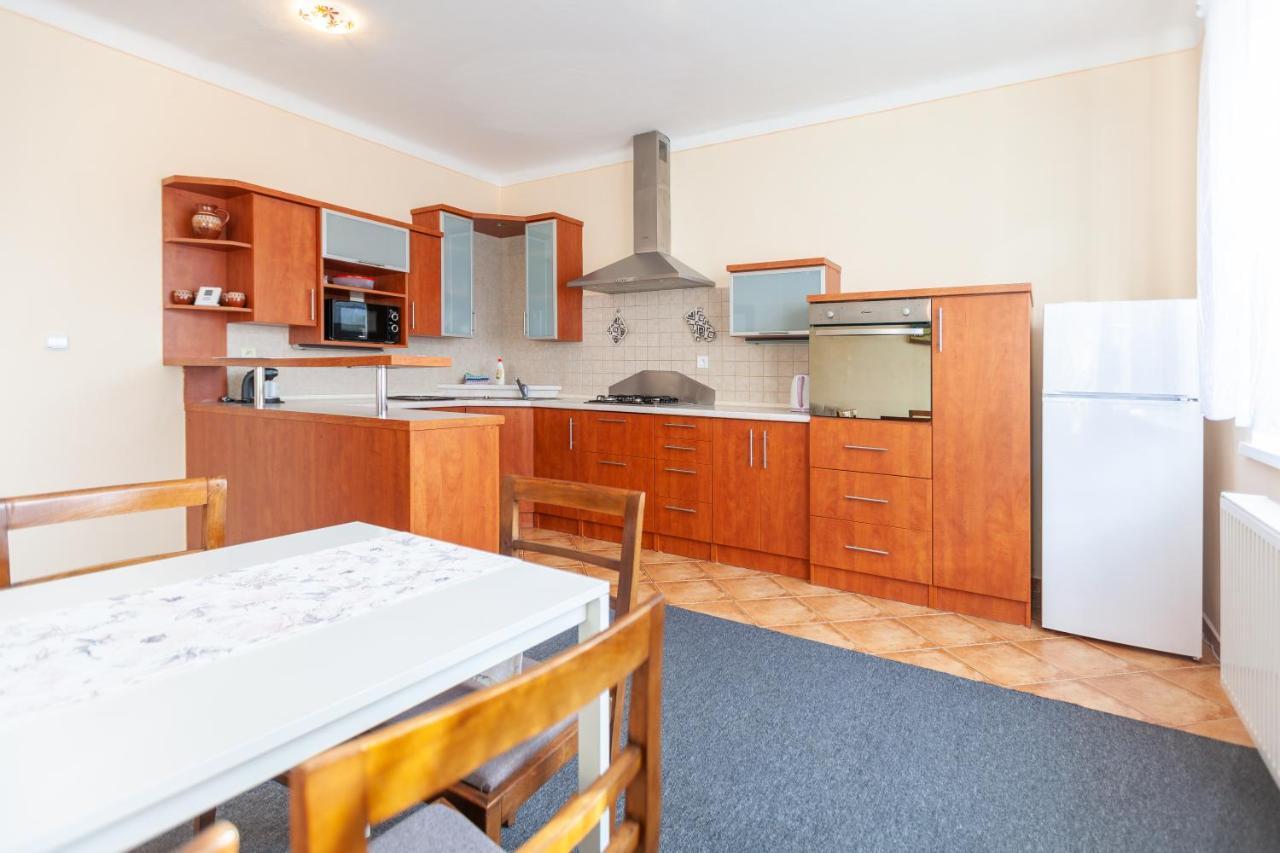 Apartmany Domek U Lesa Bítov Exterior foto